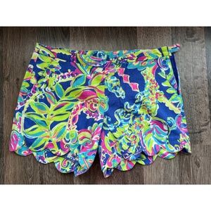 Lilly Pulitzer scallop shorts size 0